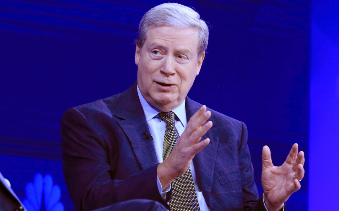 Stanley Druckenmiller piled into regional banks and made this health-care stock his biggest bet